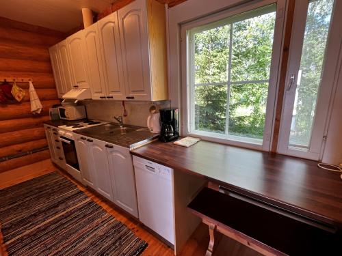 koivunotko_cottage_kitchen
